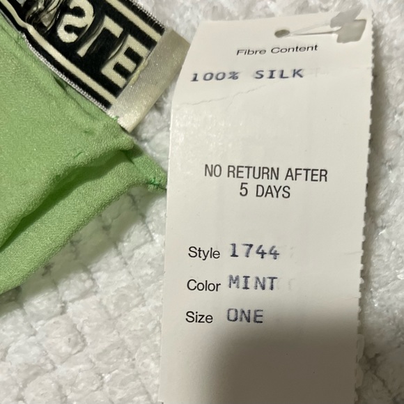 NWT $125 Carlisle | Silk | Cottagecore | Floral Vintage Scarf in Mint - Picture 12 of 15